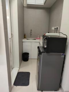 Lyon Cozy 1 BHK with Secure CCTV Access - Bombay - 3
