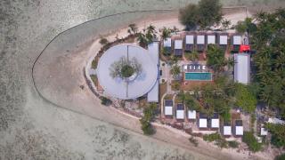 Nirva Ocean House - - 9
