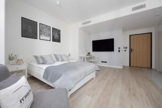Towarowa Towers Studio with Parking & AC by Renters Prestige - Varsovie - 0