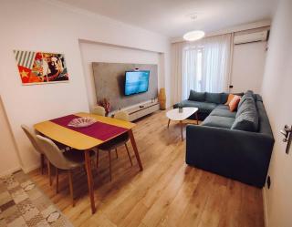 COZY Apartment GREAT Location - Tirana - 5