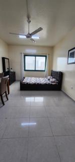 cozy lavishing couple room central ac - Sharjah - 1