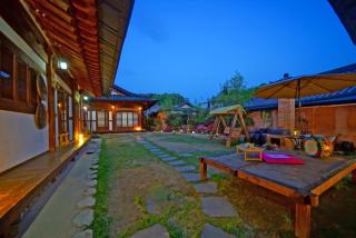 Jeonju Hanok Village Seoro - 1