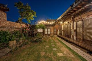 Jeonju Eosahwa Hanok Stay - 1