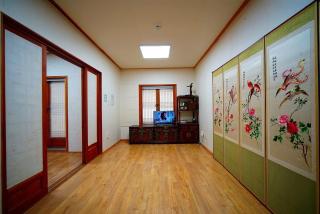 Jeonju Hanok Maeul Dongrakwon Hanok Hotel - Jeonju - 9