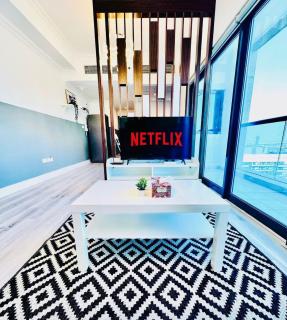 Elegant Condo to stay with Spectacular Marina View - 4