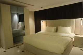The Grand Luxe 14 - Riade - 7