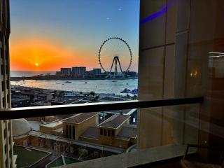 Jbr beach walk apartment front sea Amazing view - Dubai - 9