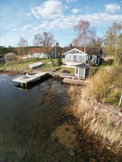 Charming Figeholm House with Private Jetty and Sauna - Figeholm - 9