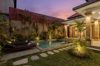 Puri Sedana Ubud Villa - 1