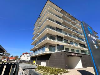 Hevenia Apartament 75 z bocznym widokiem na morze - Mrzeżyno - 9
