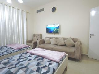 2 Bedrooms Prime Located Flat - 5
