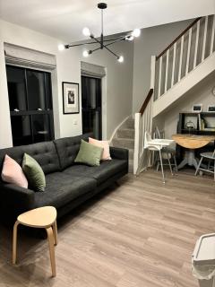Parochial House, Mews - 1