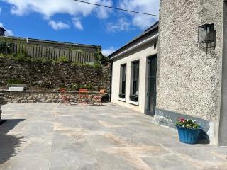 Parochial House, Mews - 9