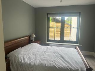 Parochial House, Mews - 5