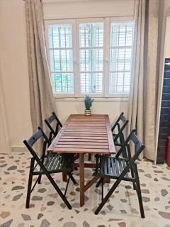Historic Small House - 8