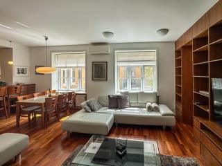Apartment 29 Old Town, 2 Bathrooms, AC, Quiet - 2