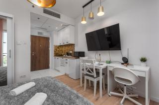 Kasprzaka 29 E-J by Homeprime - Warschau - 0