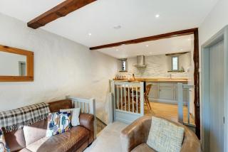 Little Grove Cottage - 9