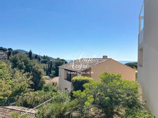 Appartement T2 rénové vue mer pour 4 personnes a 50m de la plage de Pramousquier - Le Rayol-Canadel-sur-Mer - 0