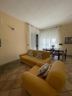 Villa Marisa - - 9