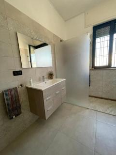 Villa Marisa - - 8
