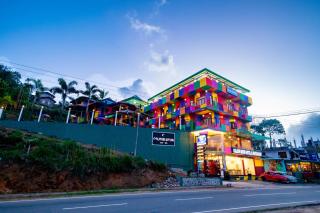 Colour Moon Hotel - 1