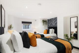 Sleek and Stylish Yorkshire Gem - Sleeps 4 - 3