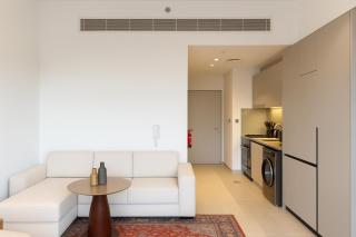 Sleek New Studio in Meydan, Fully Equipped and Spacious - 6
