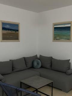 Eta’s Beach Apartment - Golem - 3