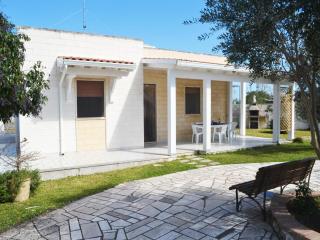 Comfortable Italian Holiday Home with Garden and BBQ - San Foca - 5