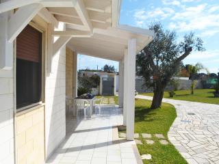 Comfortable Italian Holiday Home with Garden and BBQ - San Foca - 4