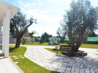 Comfortable Italian Holiday Home with Garden and BBQ - San Foca - 3