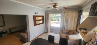 Large garden cottage - Boksburg - 9