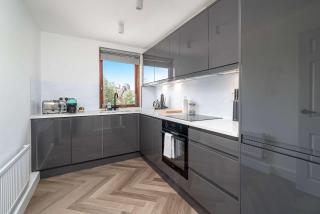 Chic 2BR Battersea Flat Terrace & Pet-Friendly - 7