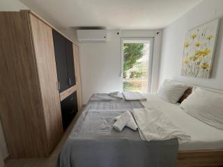 Lijepi Otok Apartment B2 - Povljana - 8