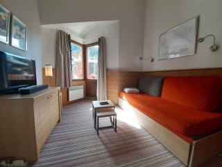 Appartement 2 Pièces au Centre de La Tania, 4 Pers, Balcon, Proche Remontée Mécanique et Piscine - FR-1-513-94 - 0
