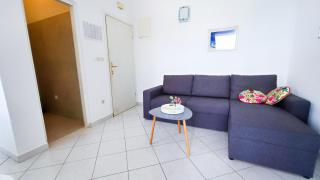 Beachfront Apartment - Janice Beach Pakoštane - Pakoštane - 1