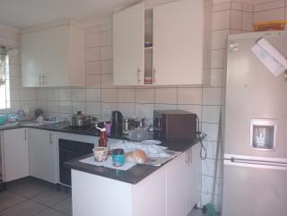Cosy 3 bedroom duplex in a tranquil area - Benoni - 3