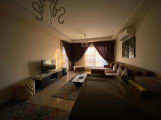 Luxury Apartment in Zayed - Sheikh Zayed - 3
