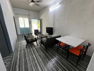CK Homestay Parit Buntar Perak - 0