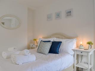 Harbourside House - Scarborough - 2