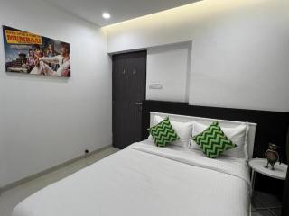 2BR Mumbai Theme Apart In Chembur - Mumbai - 3