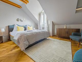 Under the Bells of Týn Church - 3