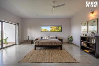 StayVista at Villa Aruvi with Bonfire, Lawn - Ooty - 2