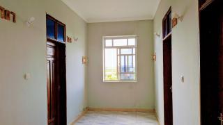 Crown View Hotel - 2