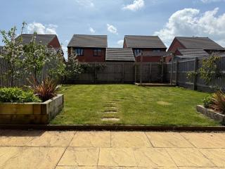 Strikingly Stylish Exeter Retreat - Modern 3-Bed - 7