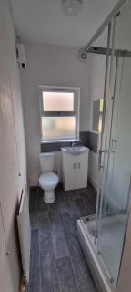 Modern Studio Flat, City Centre - Coventry - 3