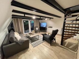 Cozy Love Nest - - 6