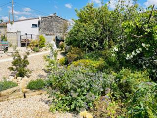 The Little House - Saint-Simon-de-Bordes - 7