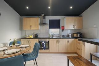 Extended Stays Welcome - Sleeps 11 - FREE Parking - Hosted by HG Horizon Properties - Doncaster - 8
